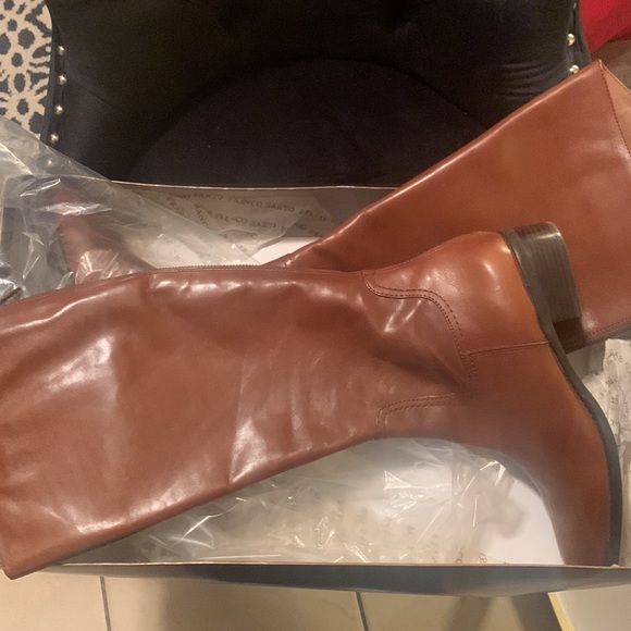 Women new leather boots - Picture 2 of 5